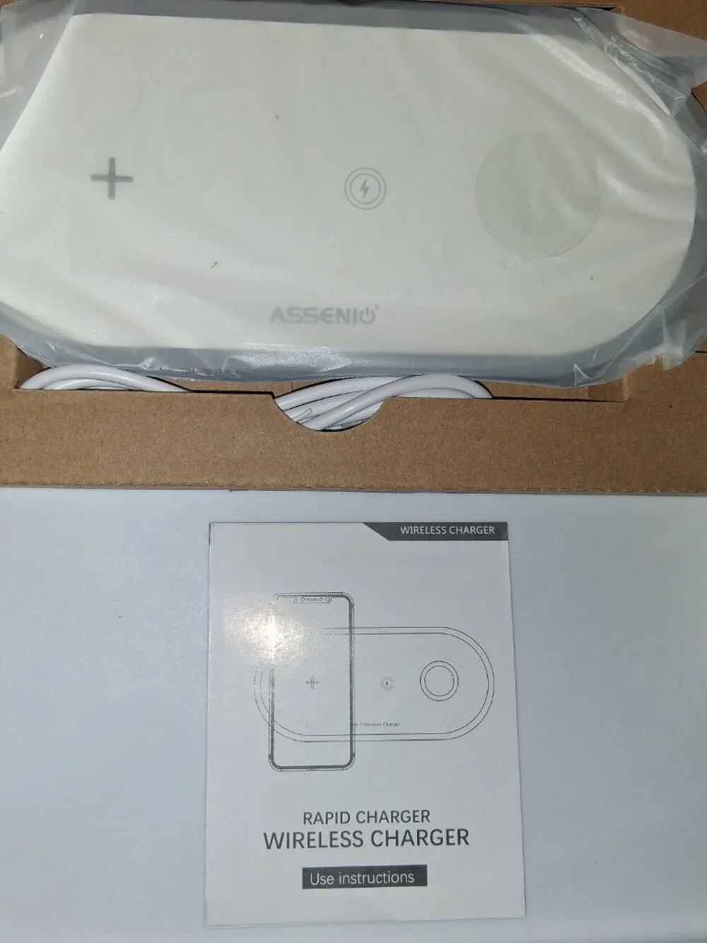 3 in 1 Quick Wireless Charger for Airpods, Apple Watch, and phones